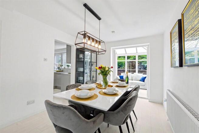 Dining Room_1.jpeg