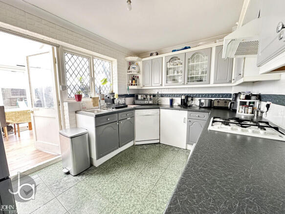Montbretia Close, Stanway photo 4