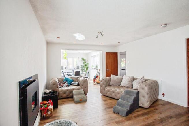 3 bed Bungalow for sale Image 6