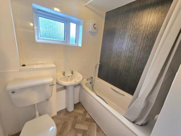 1 bed Flat to rent Image 7