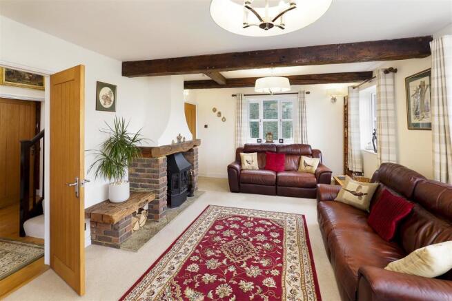 Living Room.jpg