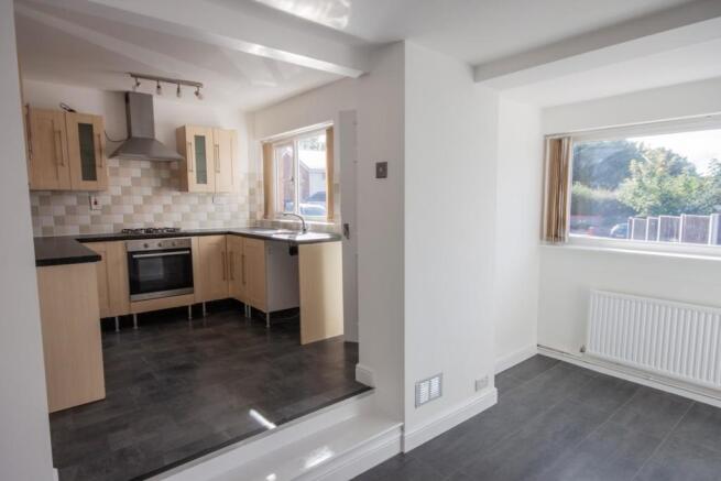 IMG_0146- 2 Avon Road- Reduced.jpg