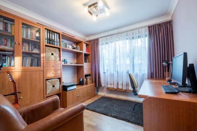 Photo 6