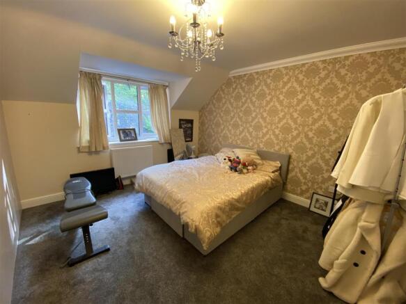 Bedroom 4.jpeg