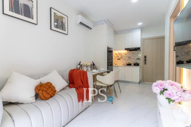 1 Bedroom Condo for Sale  Kingston Royale, Near Russian Market, Boeung Tompun, Phnom Penh