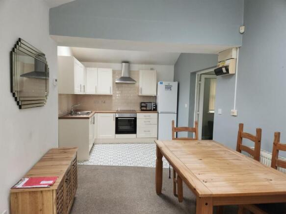 WhatsApp Image 2025-12-12 at 11.29.30 (2).jpeg