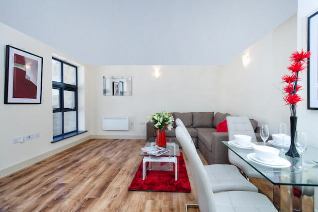 kitchen lounge area