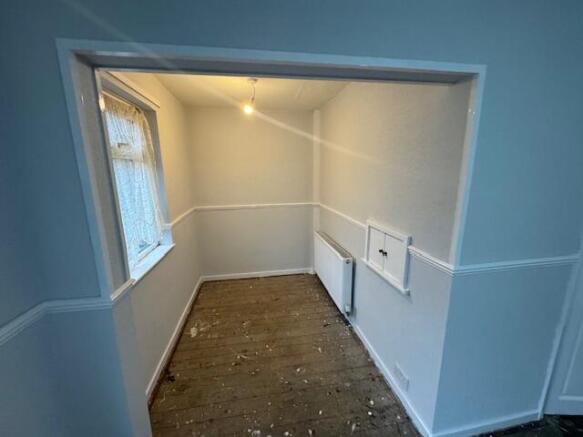 2 bed Semi-Detached to rent Image 5