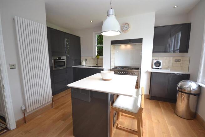 Kitchen.JPG