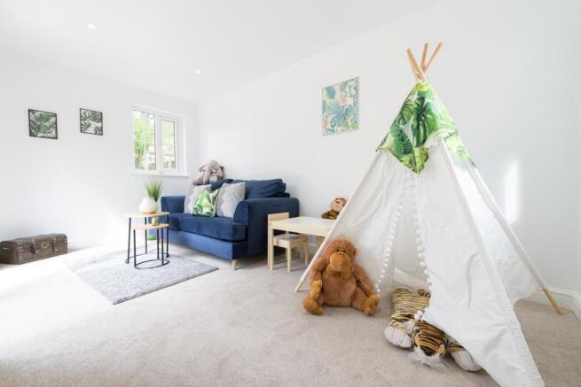 PLAY ROOM