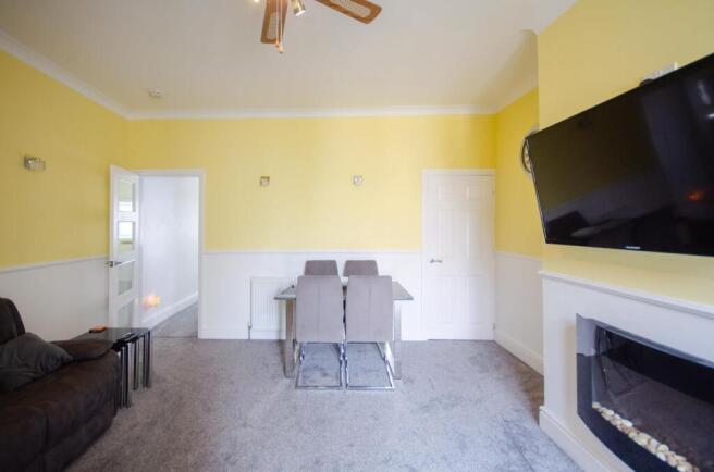 2 bed Terraced for sale Image 5