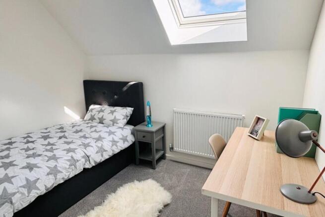 3 bed Semi-Detached for sale Image 7