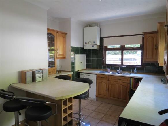Kitchen/Breakfast Ro