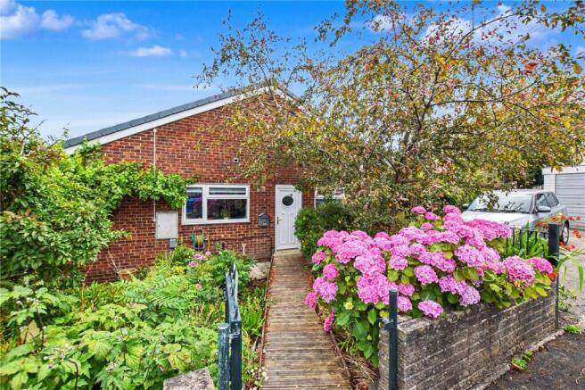 2 bed Bungalow for sale Image 4