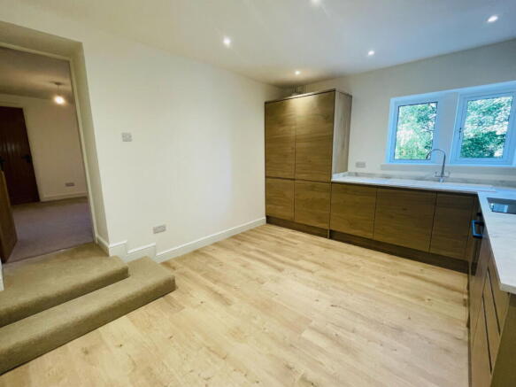 3 bed Terraced for sale Image 5