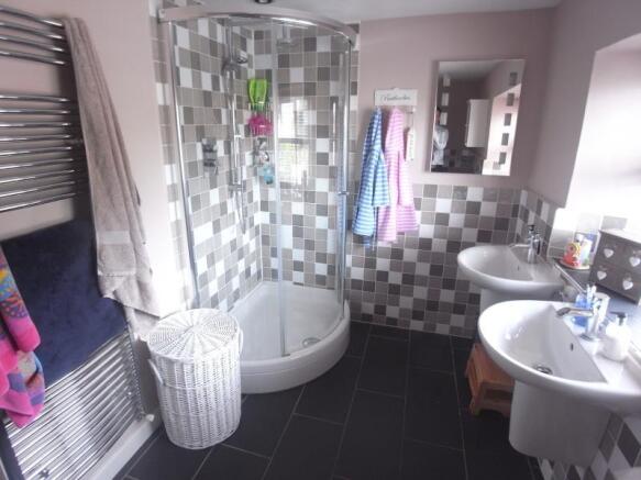 Photo 9