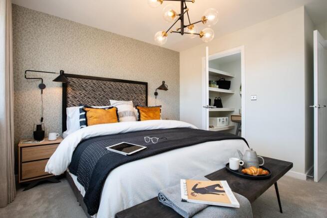 5 bed Detached for sale Image 10
