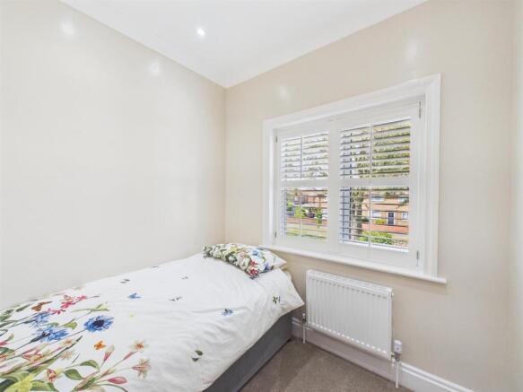4 bed Detached for sale Image 10
