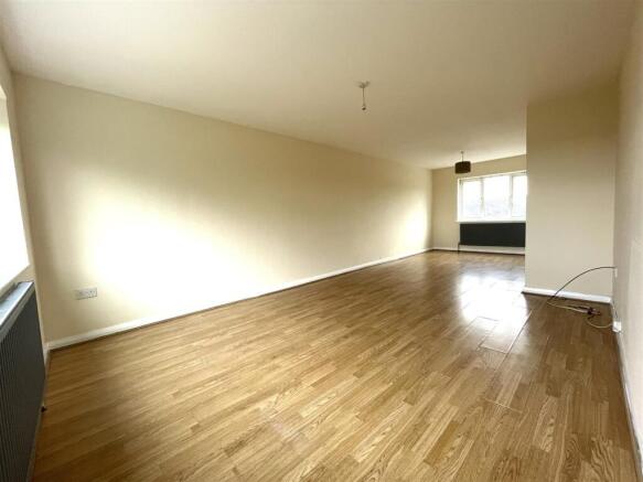 3 bed Maisonette to rent Image 5