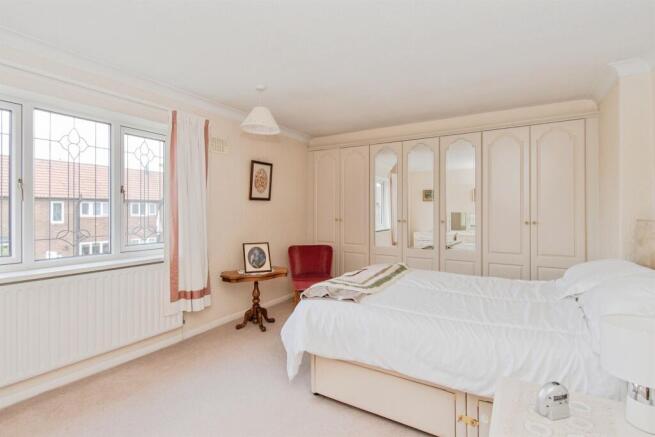 3 bed Semi-Detached for sale Image 5