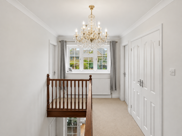 4 bed Detached for sale Image 8