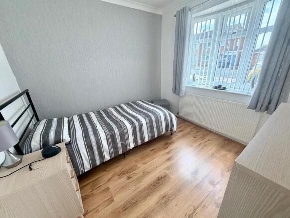 2 bed Semi-Detached Bungalow for sale Image 7