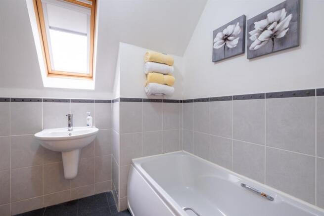 048-10 Baxter Brae, Cleland, ML1 5FG.jpg