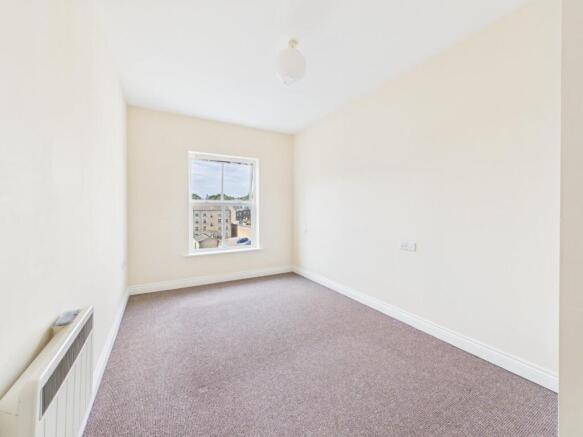 2 bed Flat for sale Image 9