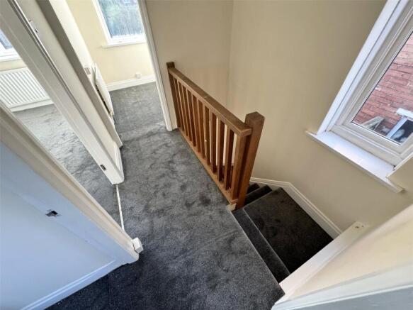 3 bed Semi-Detached to rent Image 7