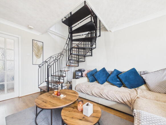 2 bed Semi-Detached for sale Image 9