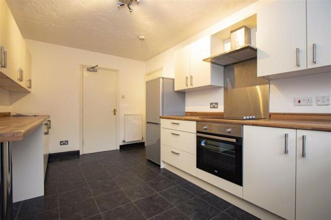 RE-FITTED KITCHEN