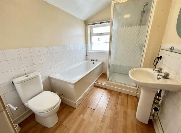 8 - Block of Flats for Auction, Staple Hill, Brist