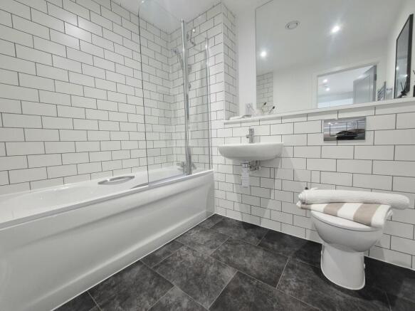 1 bed Apartment to rent Image 8
