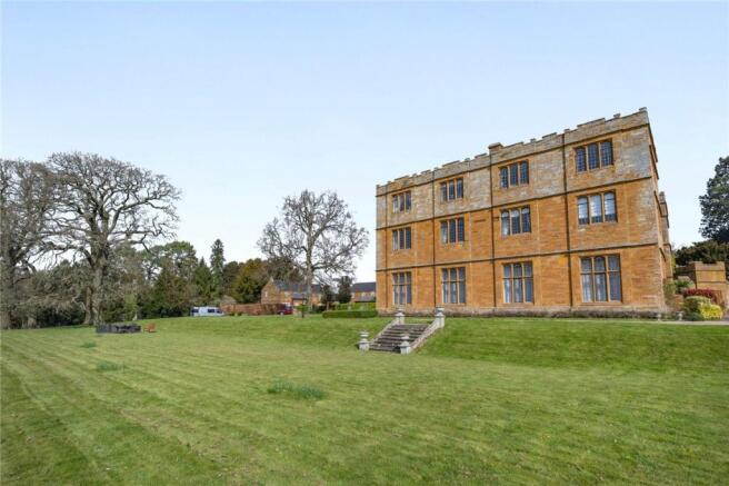 Communal Grounds