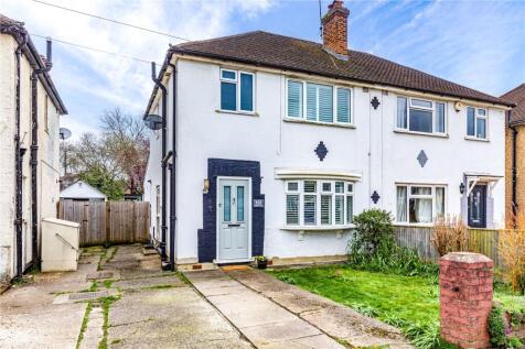 Holly Avenue, New Haw, Addlestone, Surrey, KT15