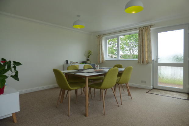 Bedroom/Dining Room