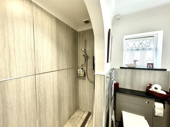 WET ROOM