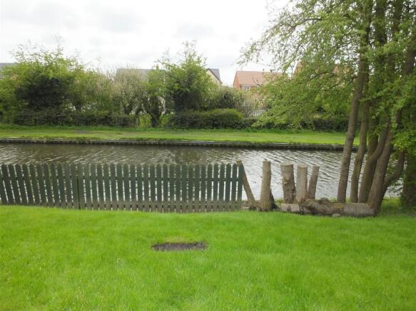 Canal.JPG