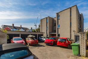 2 Flat 2, Cowper Court, Cowper Place, Roath, Cardiff CF24 3FT