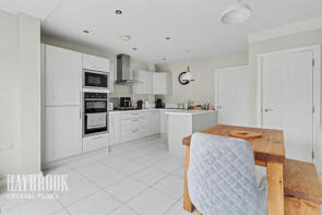 3, Hunters Walk, Chesterfield S40 1GB