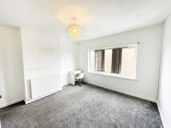 3 bed Terraced for sale Image 10