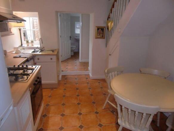 Kitchen/ Dining Room