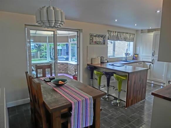 Dining Kitchen