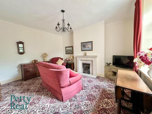 3 bed Terraced for sale Image 12