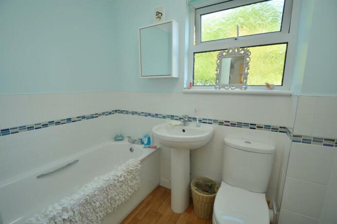 Bathroom.JPG