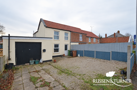 A Deceptively Large Cottage on Main Road, Terrington St John