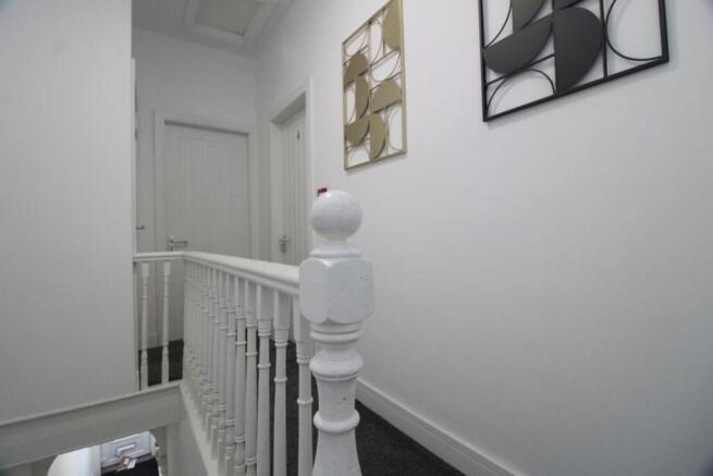 1 bed House Share to rent Image 4