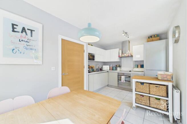 2 bed Semi-Detached for sale Image 5
