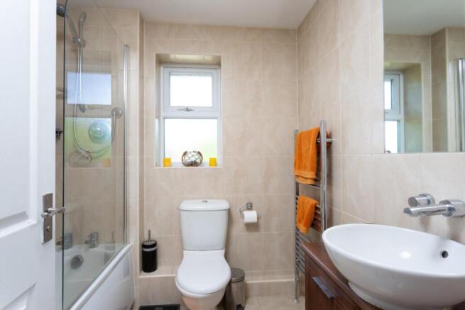 4 bed Detached for sale Image 12