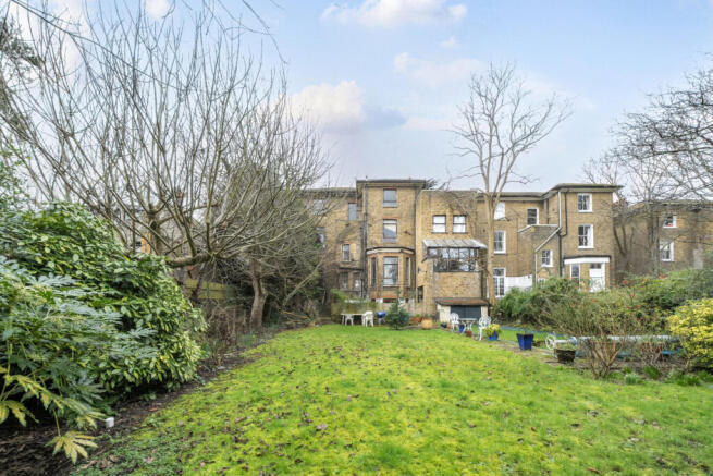 1414647-24-699320...